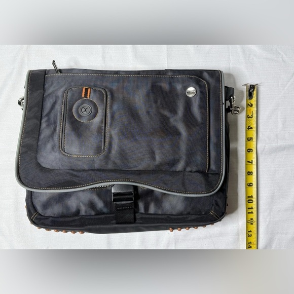 Targus Urban Messenger Bag Case Designed Up To 15.4” Laptops With Orange Accents - Picture 12 of 13